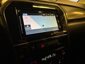 Suzuki Vitara bild 17