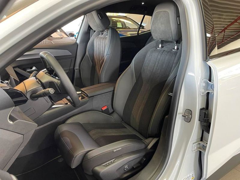 Peugeot 408 bild 6
