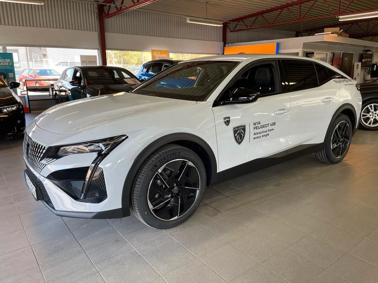 Vehicle image 3