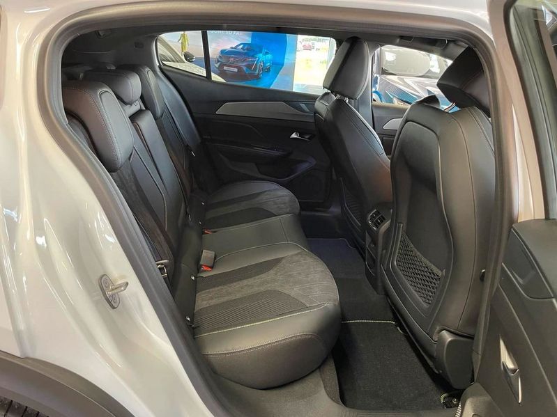 Peugeot 408 bild 9