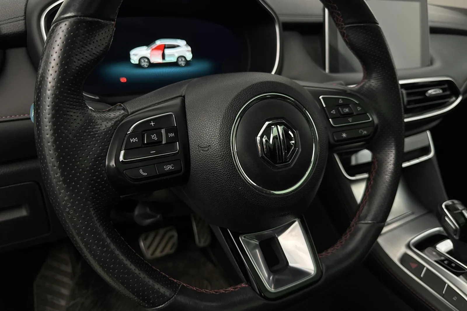 Vehicle image 15