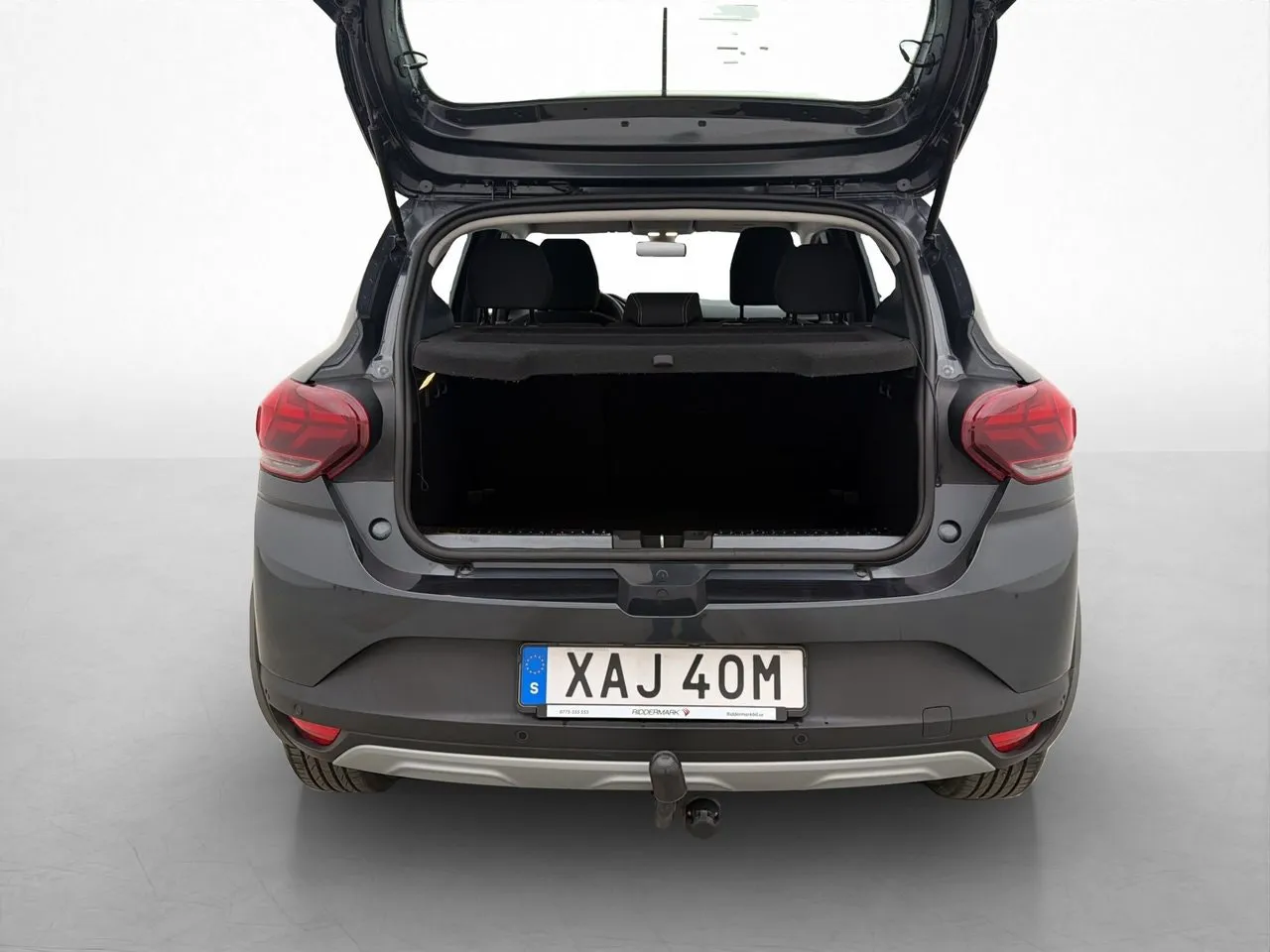Vehicle image 18
