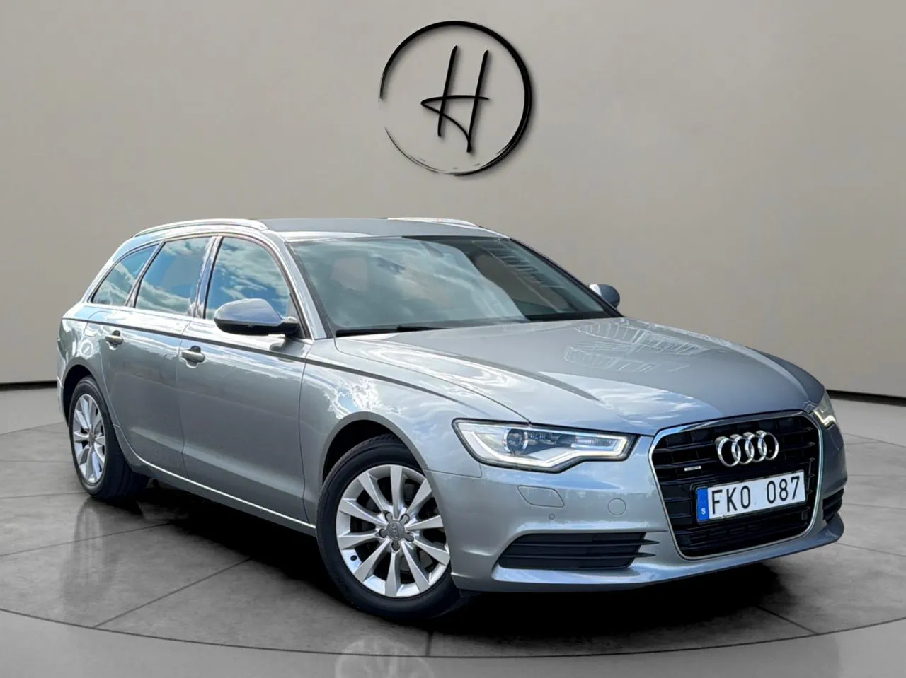Vehicle image 1