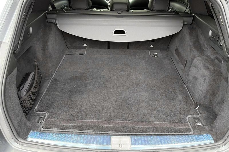 Mercedes E220 bild 28