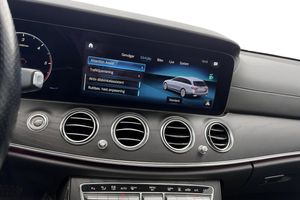 Mercedes E220 bild 18