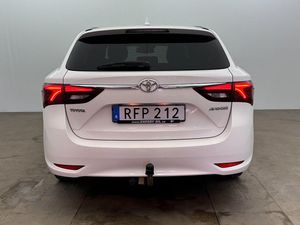 Toyota Avensis bild 5