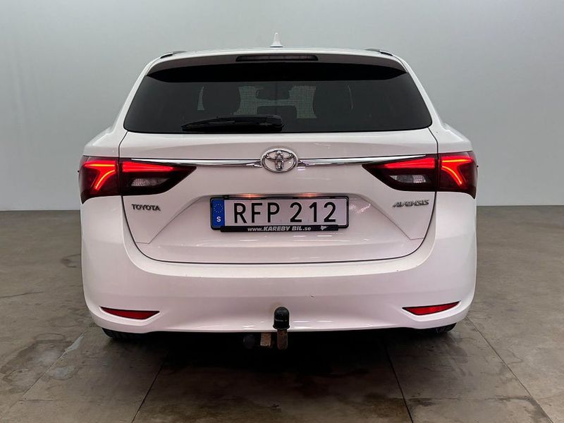 Toyota Avensis bild 5