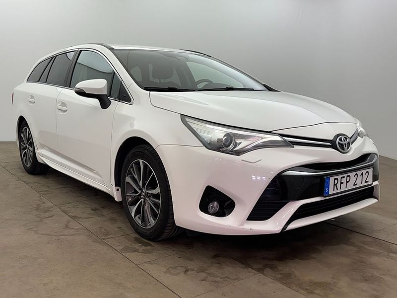 Toyota Avensis bild 8