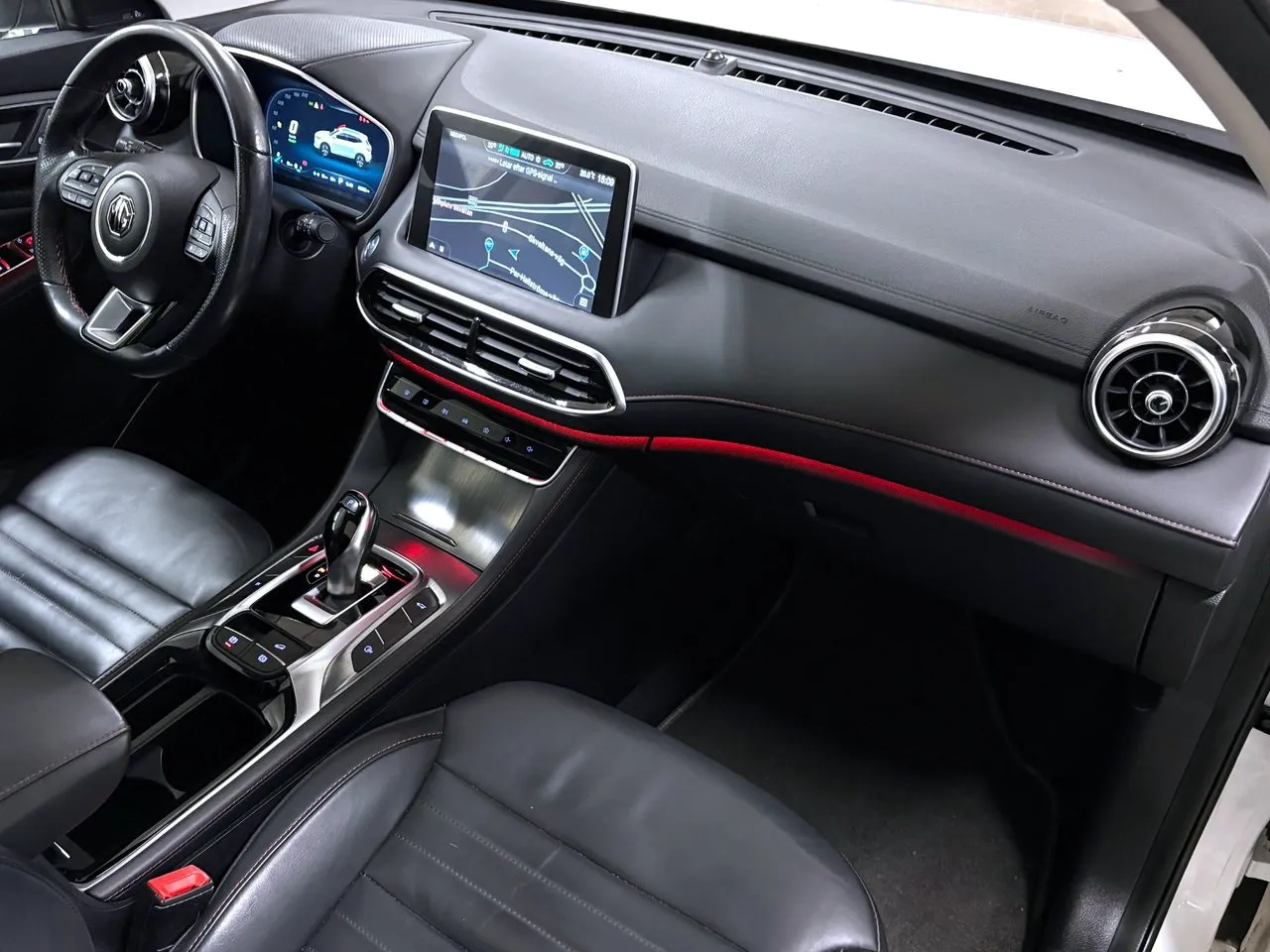 Vehicle image 25