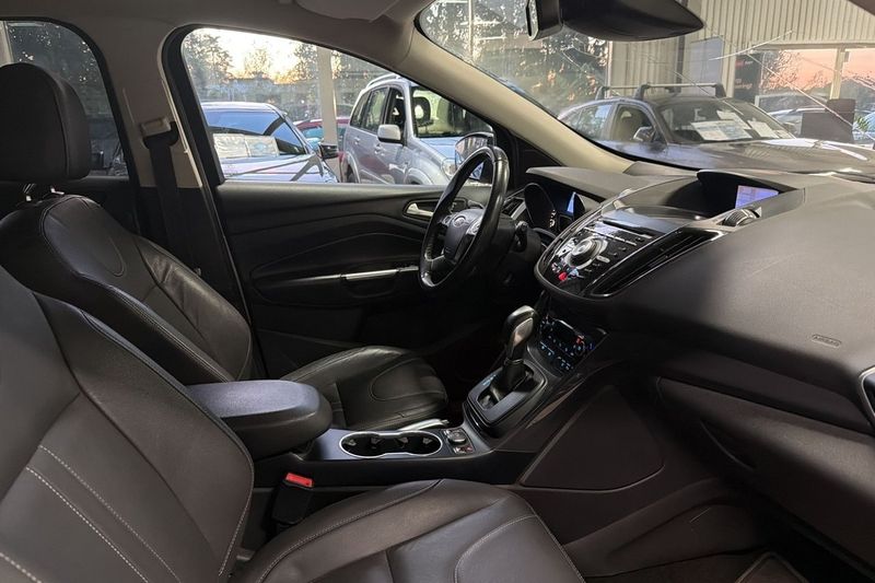 Ford Kuga bild 10