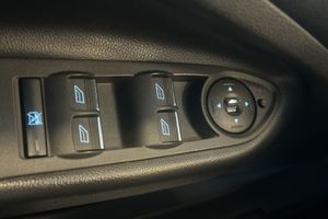 Ford Kuga bild 22