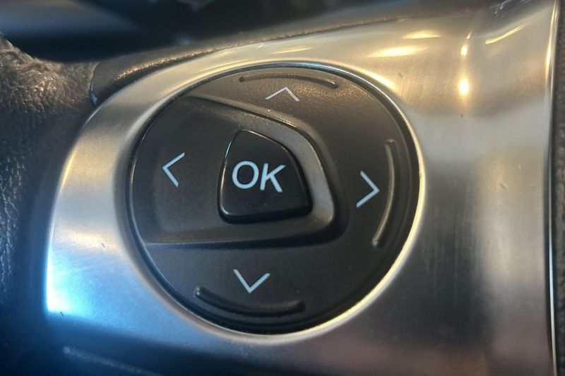 Ford Kuga bild 19