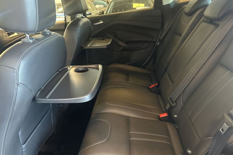 Ford Kuga bild 28