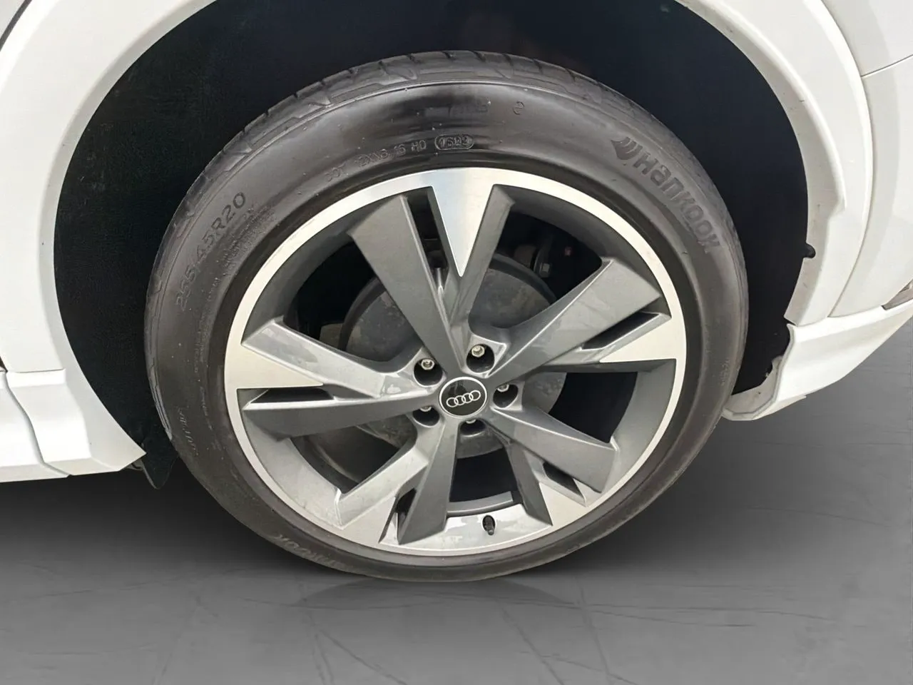 Vehicle image 31