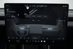 Tesla Model Y bild 16