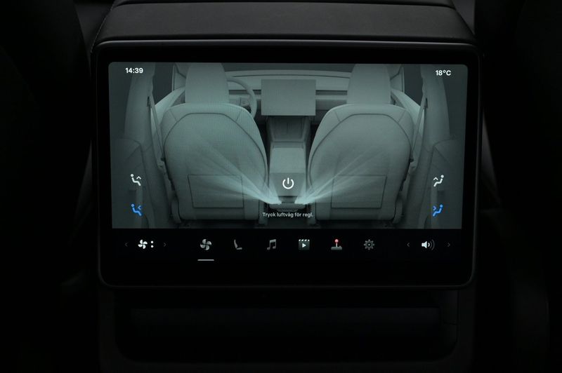 Tesla Model Y bild 21