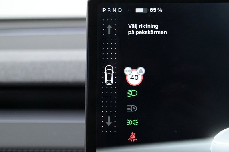 Tesla Model Y bild 8