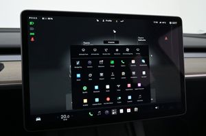 Tesla Model Y bild 18