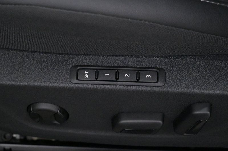 Skoda Enyaq bild 12