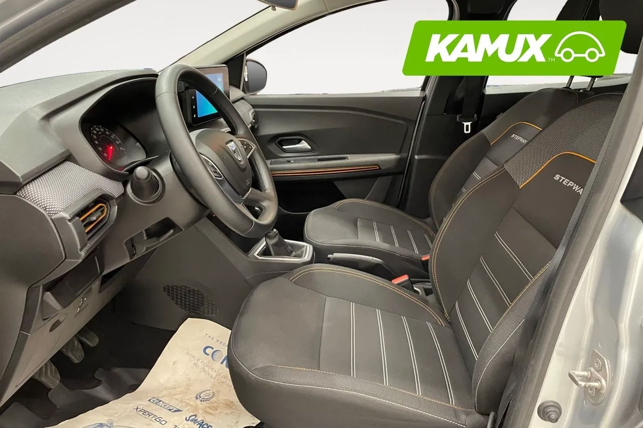 Vehicle image 8