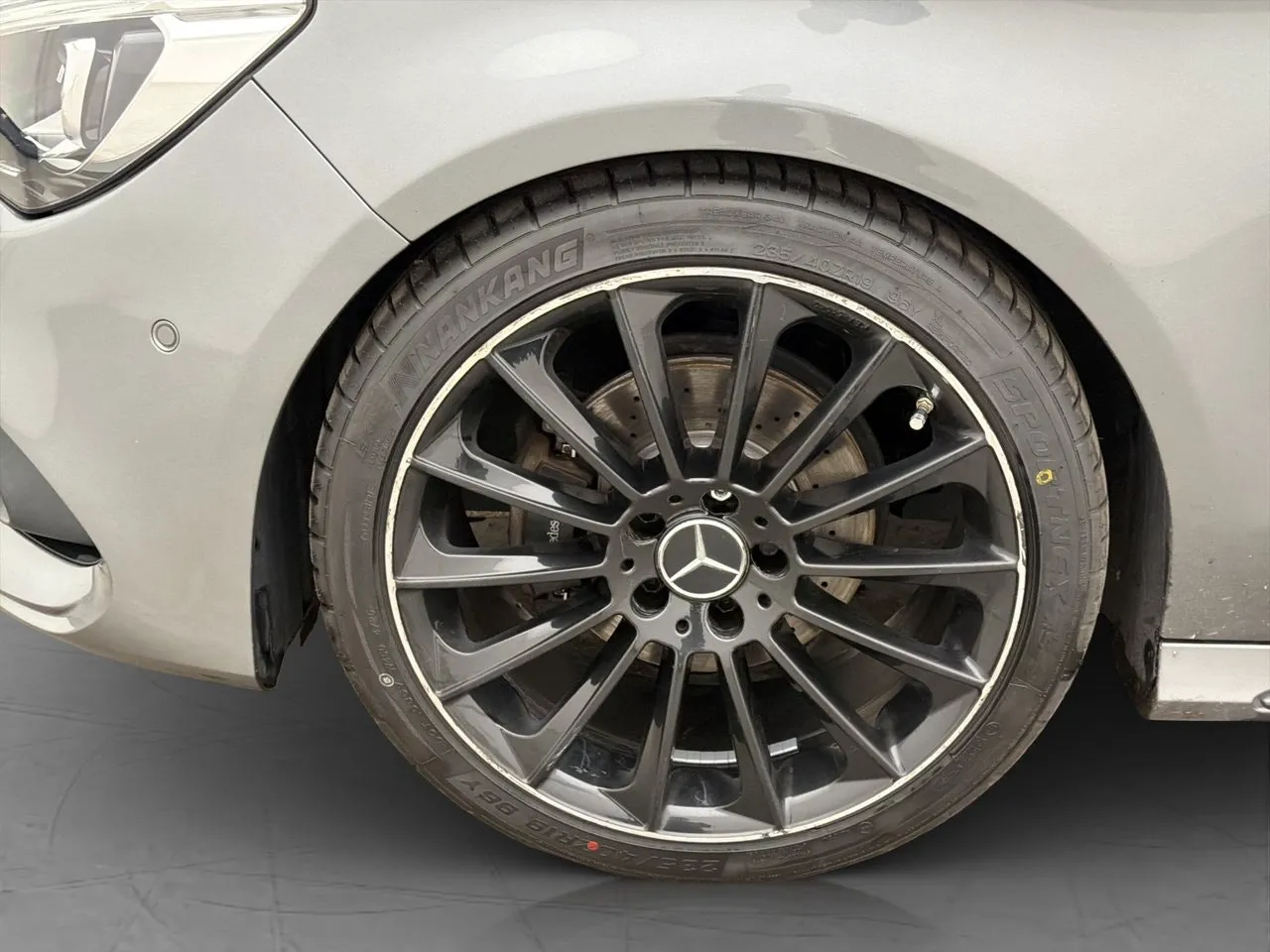 Vehicle image 25