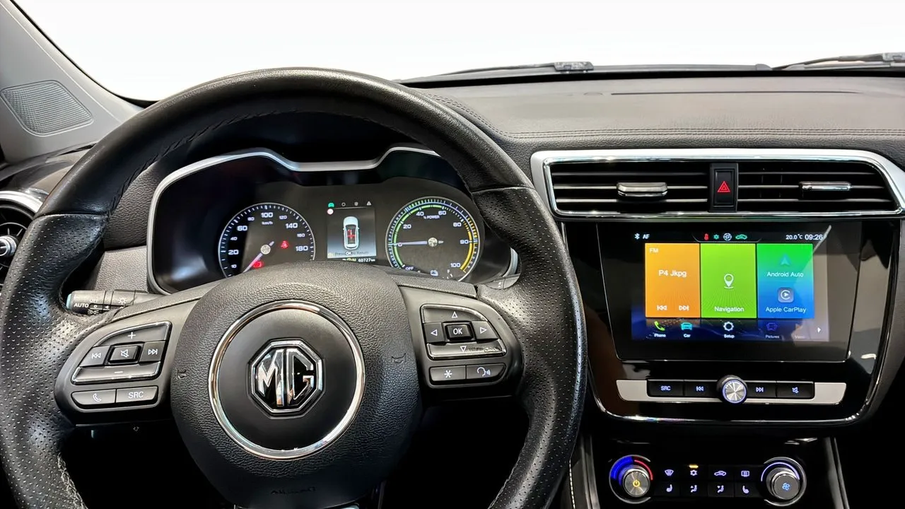 Vehicle image 11