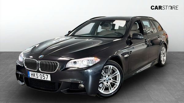 BMW 530 M-Sport xDrive Touring DRAG NAVI LÄDER - 2012