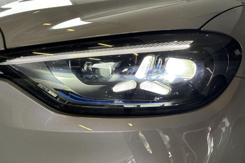 Mercedes GLC400 bild 28