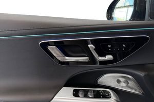 Mercedes E300 bild 14