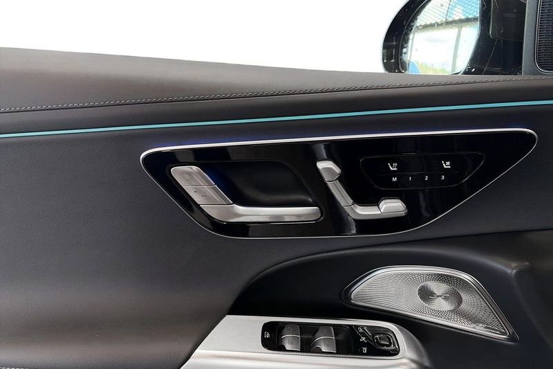 Mercedes E300 bild 14