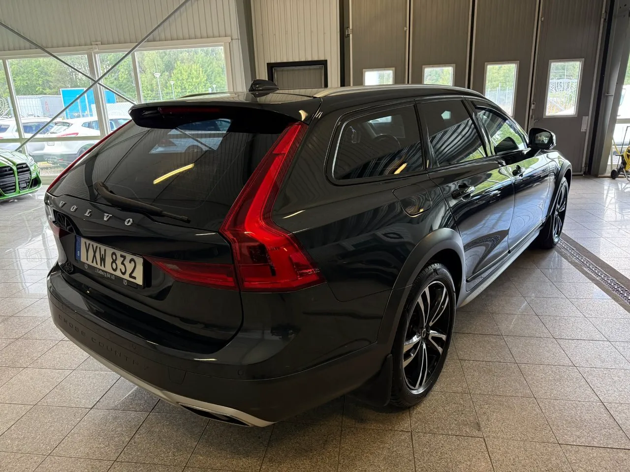 Vehicle image 2