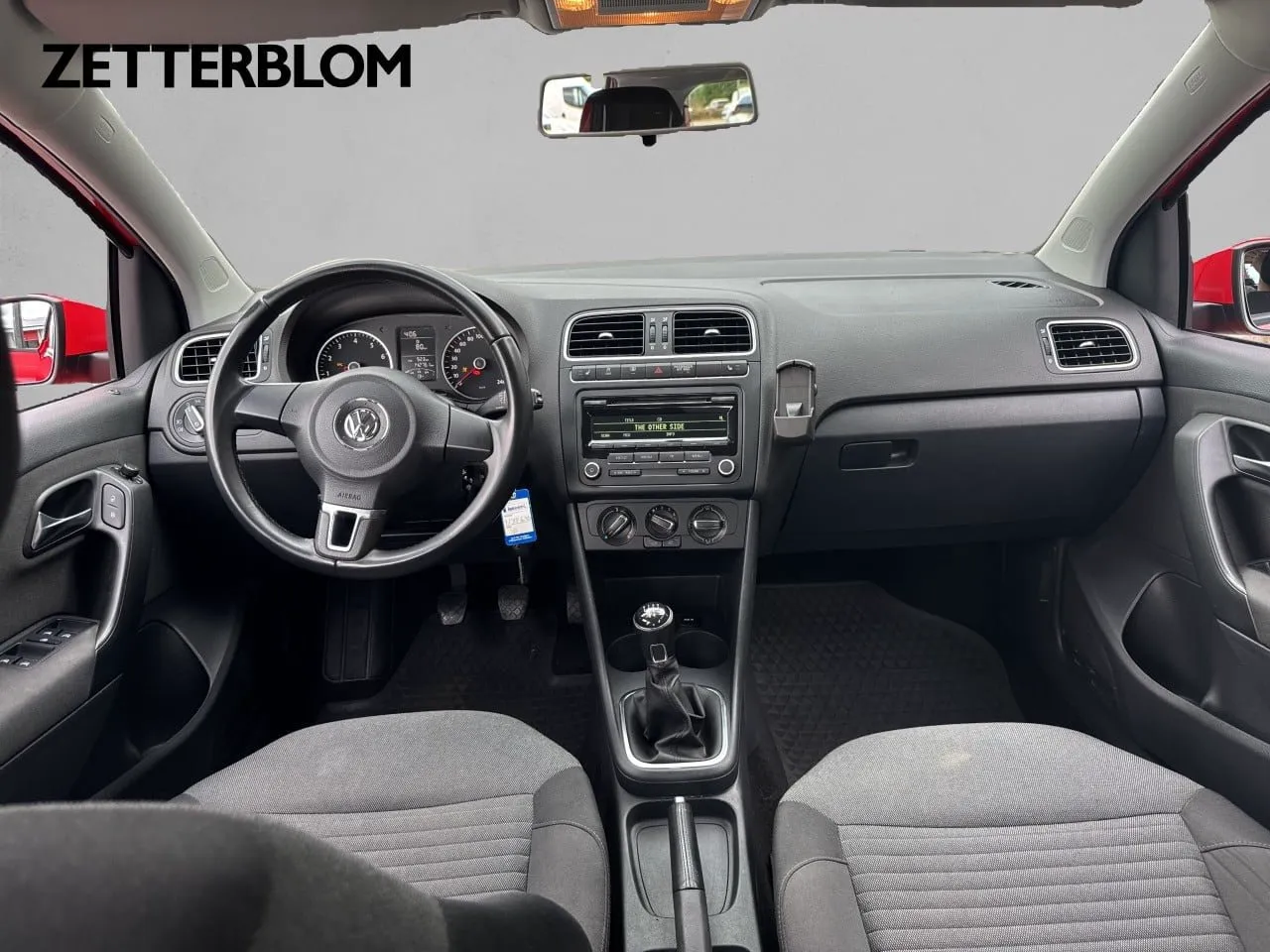 Vehicle image 9