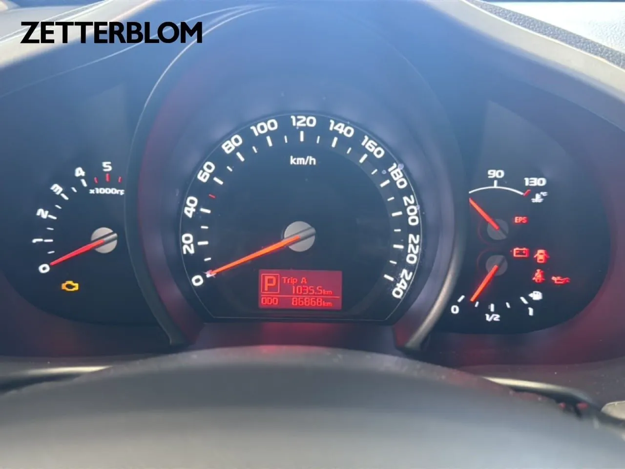 Vehicle image 10