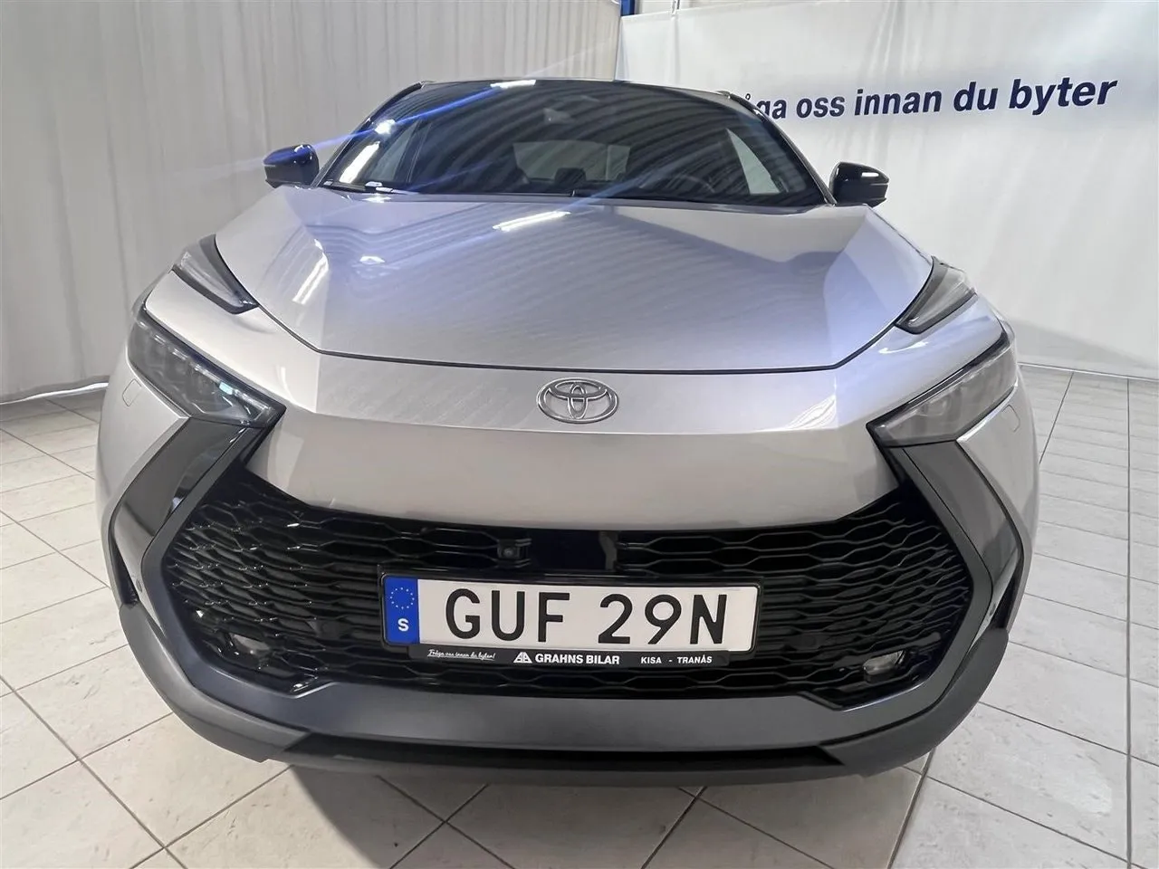 Vehicle image 21