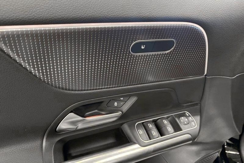 Mercedes EQA250 bild 18