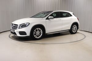 Mercedes GLA180 bild 1