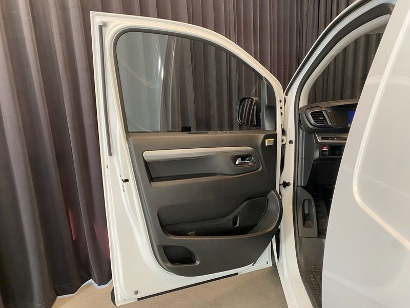 Peugeot e-Expert bild 20