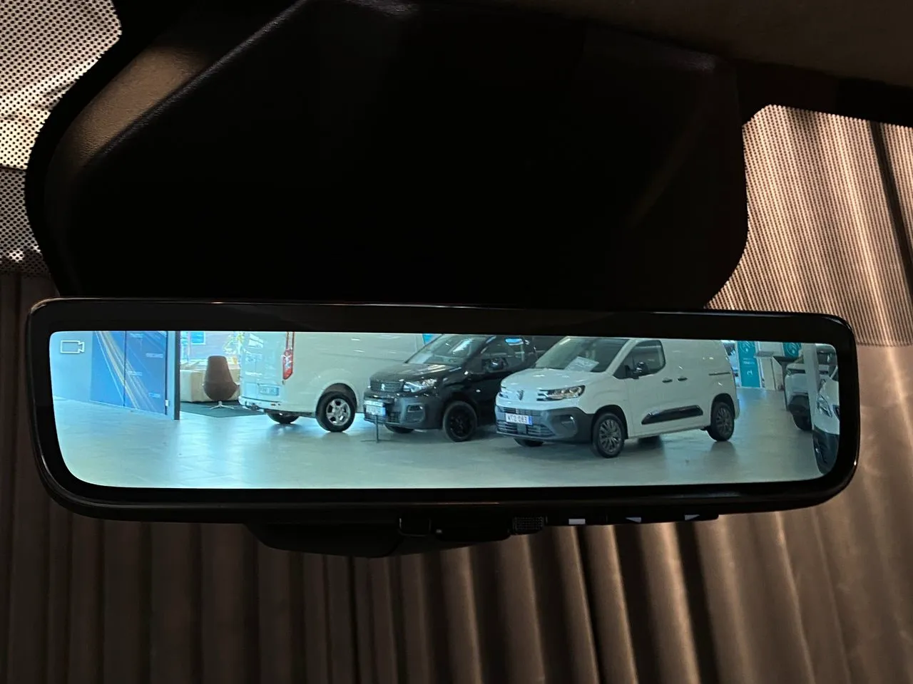 Vehicle image 36