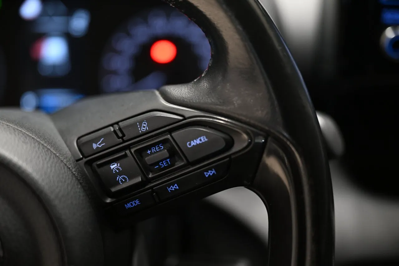Vehicle image 21