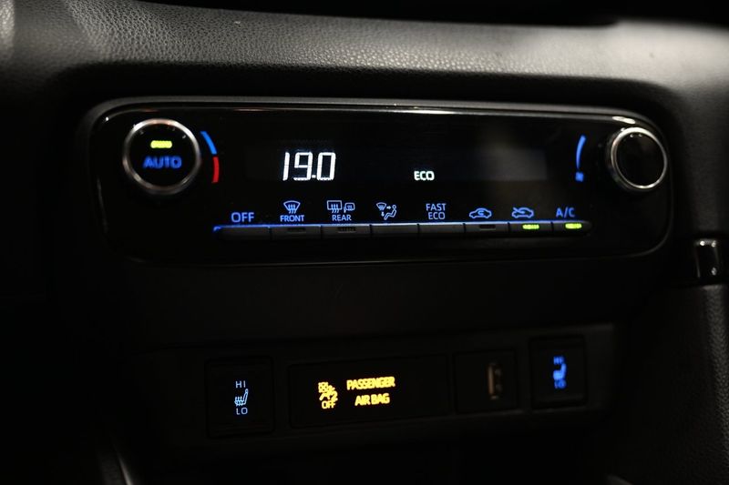 Toyota Yaris bild 24