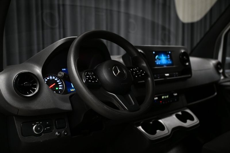 Mercedes Sprinter bild 14