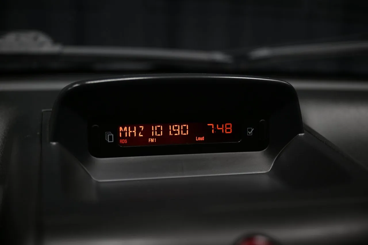 Vehicle image 20