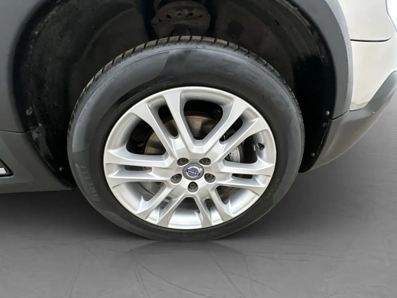 Vehicle image 33