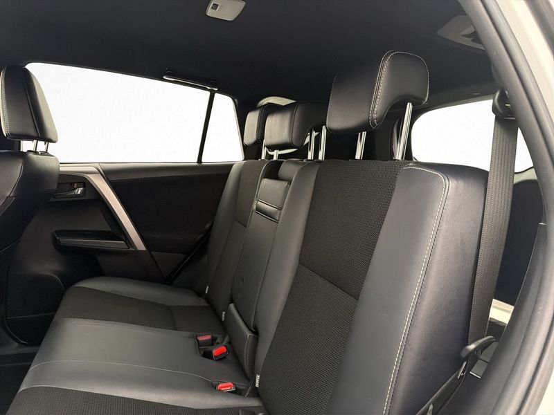 Toyota RAV4 bild 22