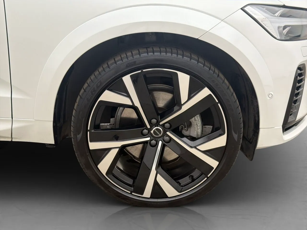 Vehicle image 36