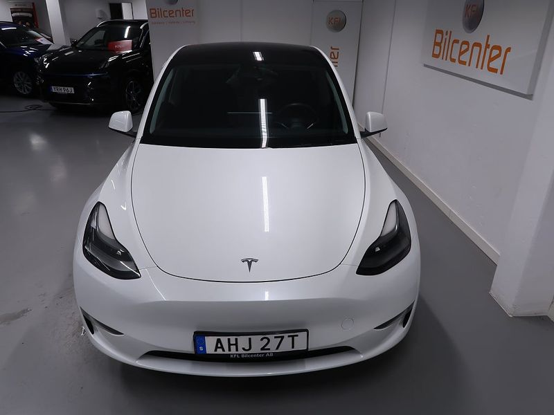 Tesla Model Y bild 13