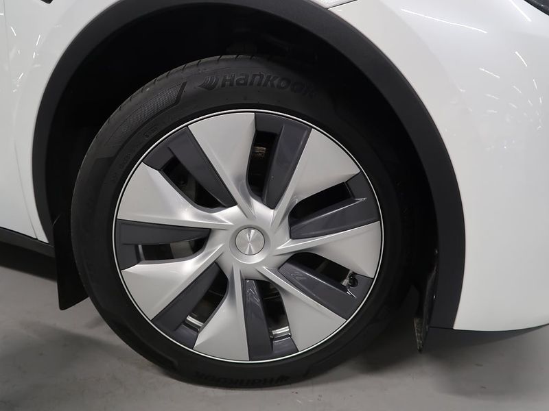Tesla Model Y bild 14