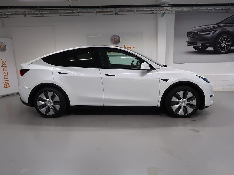 Tesla Model Y bild 7