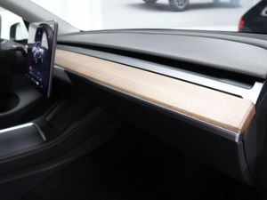 Tesla Model Y bild 33