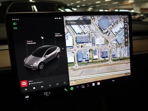 Tesla Model Y bild 25
